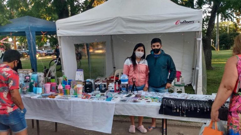 Este domingo se realiza la «Feria cardense»