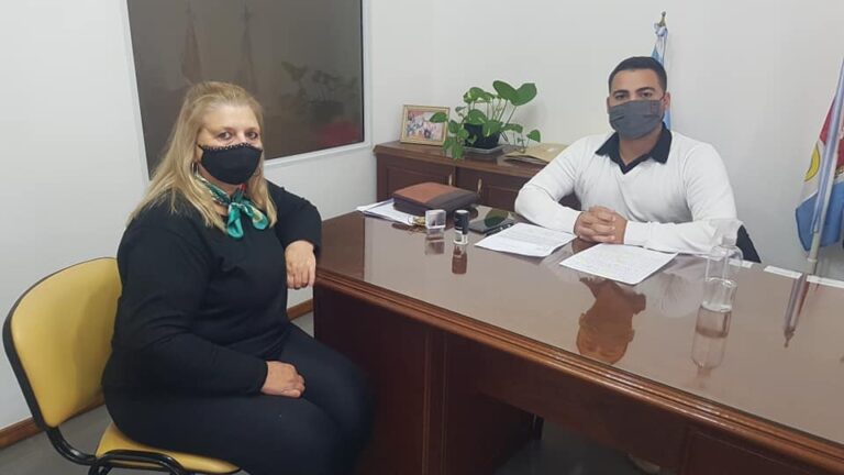 Convenio entre la Comuna y la Biblioteca para apoyar a los talleres