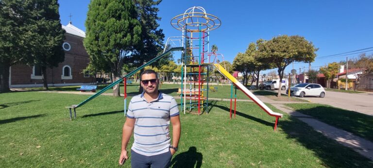 La Comuna adquirió novedosos entretenimientos para la plaza de los juegos