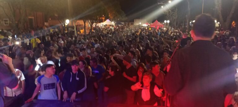Una multitud festejó el Santo Patrono de Los Cardos